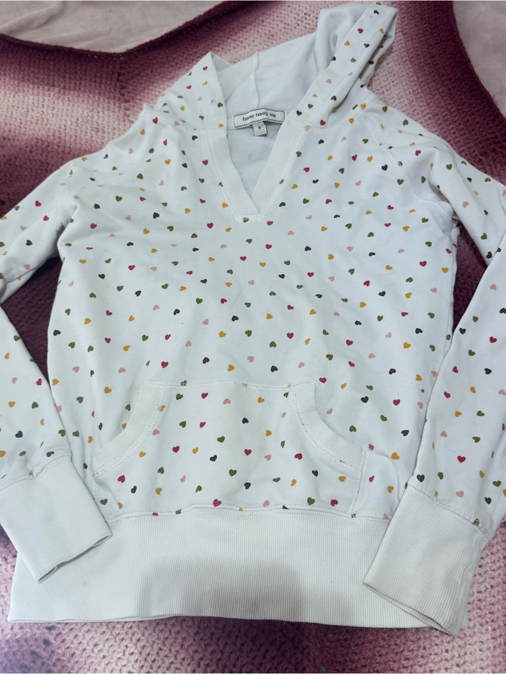 Y2K Women’s Heart-Print Hooded Pullover Sweatshirt - White - Picture 5 of 10